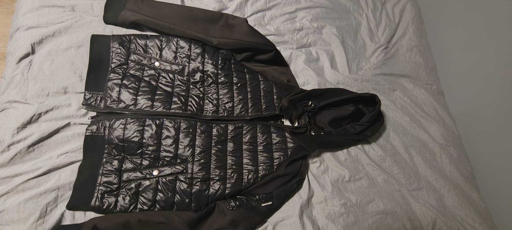 Geaca de iarna jack & jones + Borseta Nike cadou!