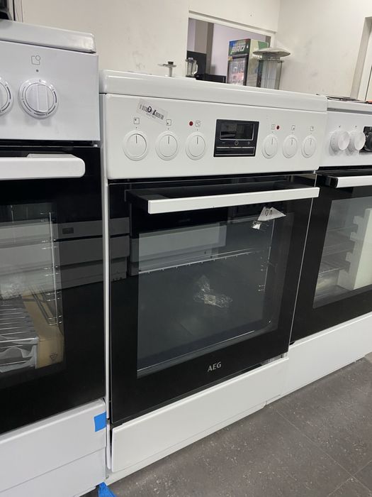 Свободностояща печка AEG 57 l  CCB5442CBW