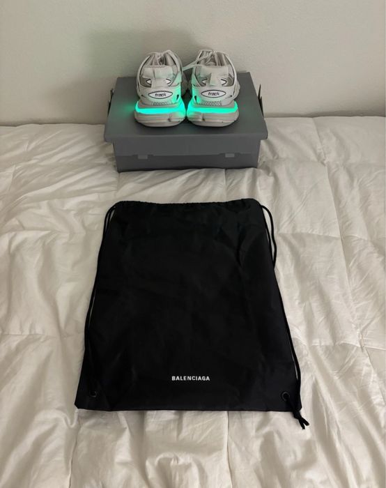 Balenciaga track led