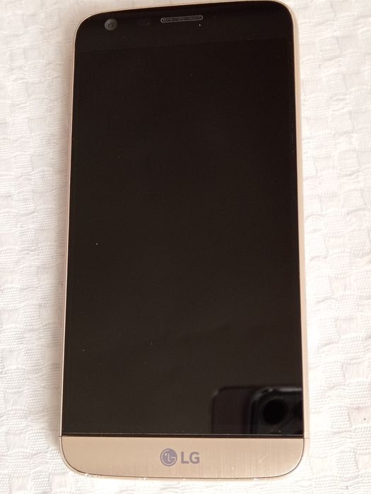 LG 5 LG-F700S telefon sotiladi