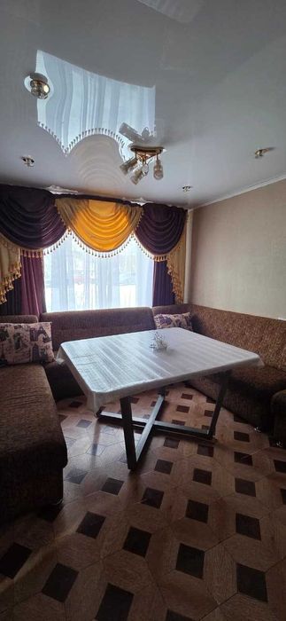 Коммерческое помещение площадью 200 м²