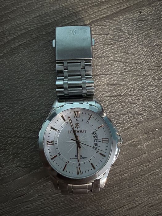 Часовник RADIANCE icedout