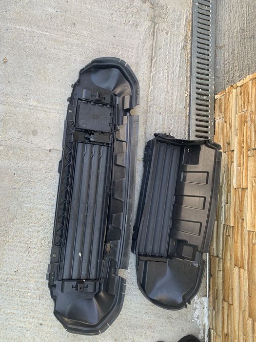 Volet/deflector aer electric Dacia Duster 3 an 2024/2025