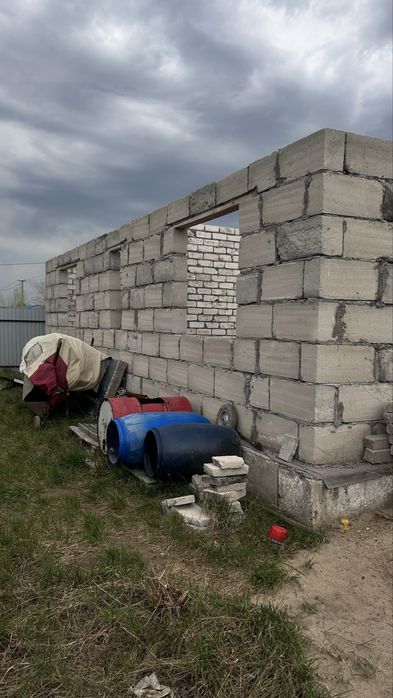 Не достроенный дом