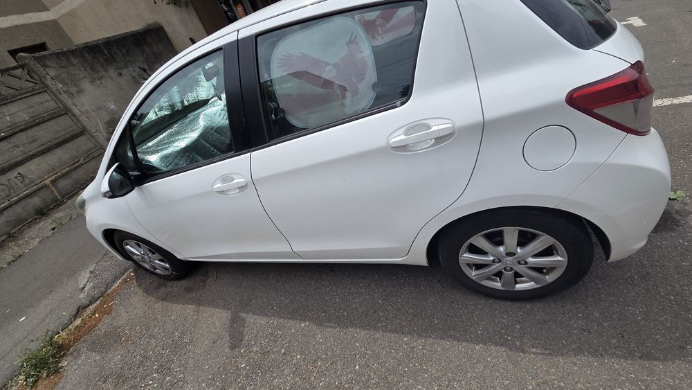 Toyota yaris 2013
