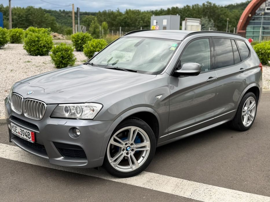 BMW X3 / F25 / 2012 / M-Paket / Line assist