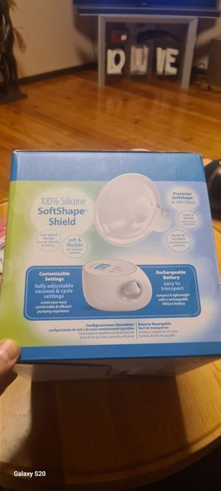 Продавам  Електрическа помпа за кърма Dr Brown's