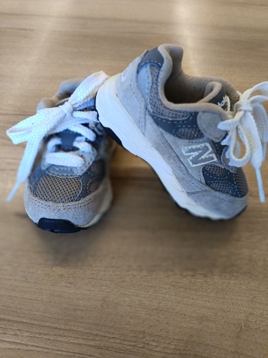 Маратонки New Balance за бебе