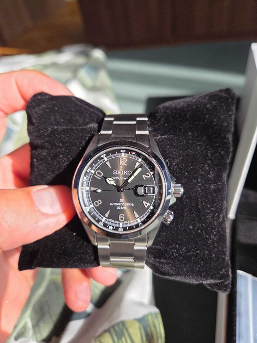 Мъжки часовник SEIKO Prospex Alpinist in ‘Summit Black’ SPB505J1
