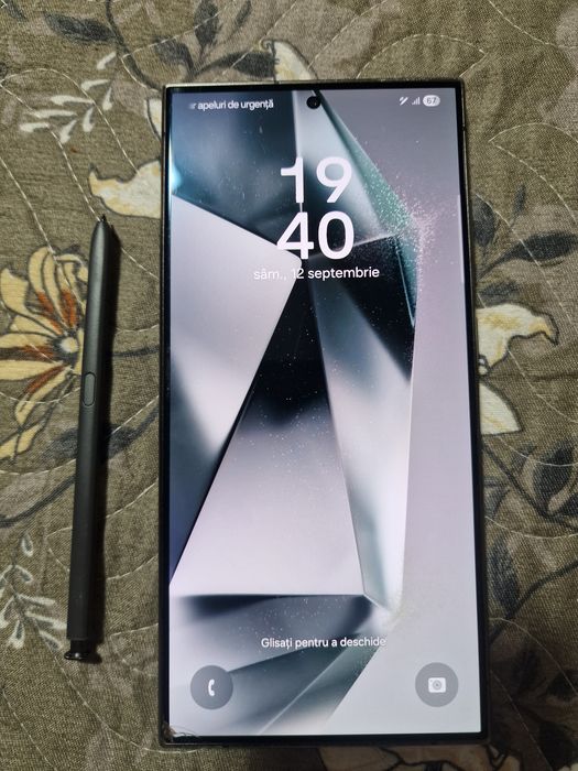 Vand Samsung S24 ultra 256gb!preț 1500 lei neg!Detalii la nr de telefon 0747539325sau 0759311898!