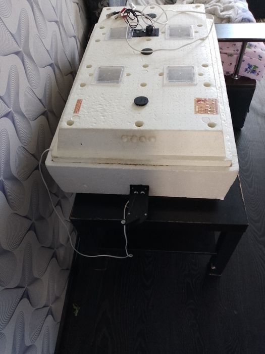 Продам инкубатор