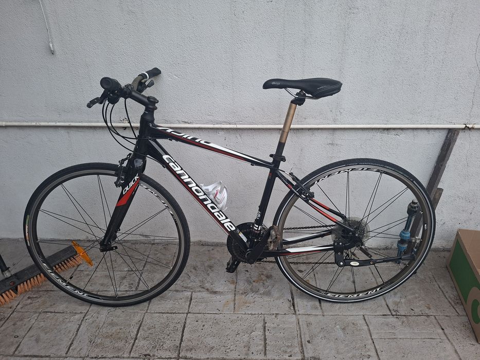 Bicicleta Cannondale impecabilă