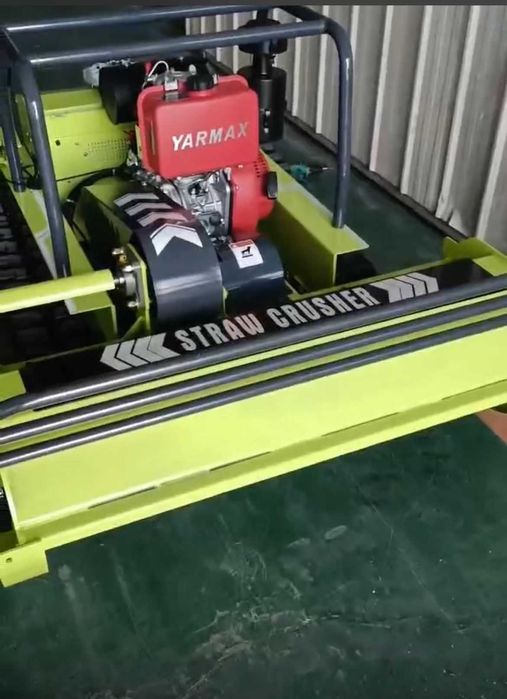 robot / masina de tuns iarba cu telecomanda Yarmax / noua/