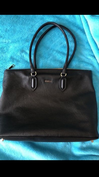 Дамска чанта естествена кожа Furla