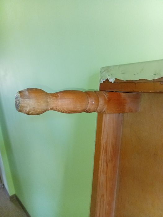 Продам напольный стол