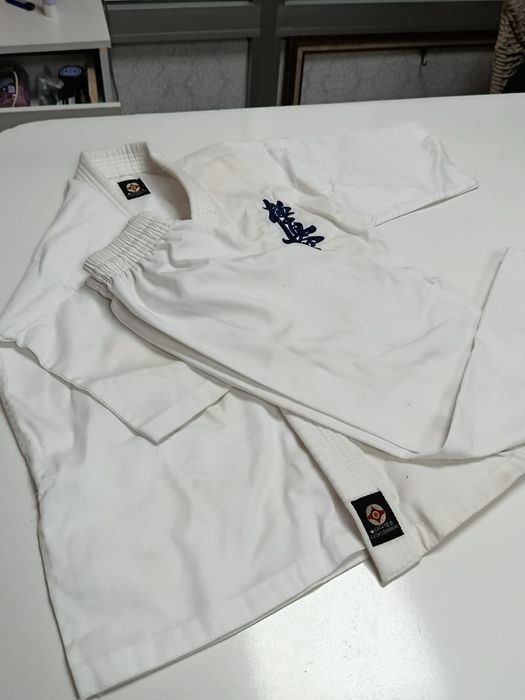 Форма для каратэ. 10-12 лет.