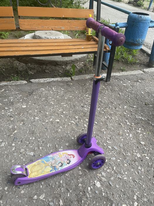 Продам самокат детский