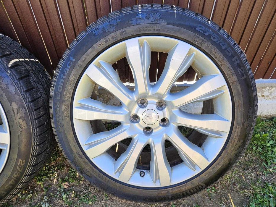 Jante originale Range Rover echipate cu anvelope iarna Continental CrossContact
