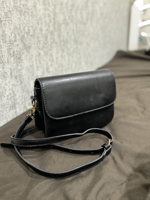 Сумки и платья