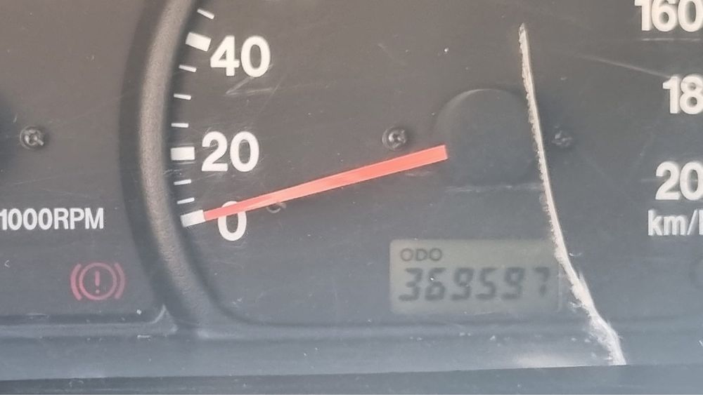 Suzuki Grand Vitara 1.6 Benzină – 2001 – 3999 € negociabil