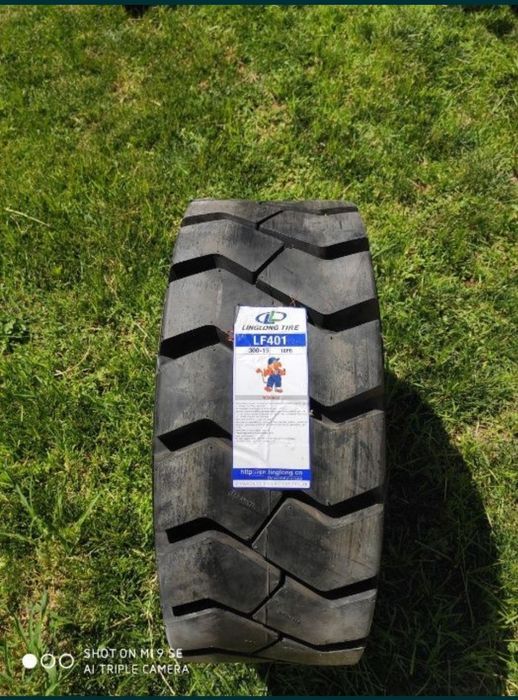 Автошина для погрузчика 300-15  TAIHAO 20PR Kara balon shina