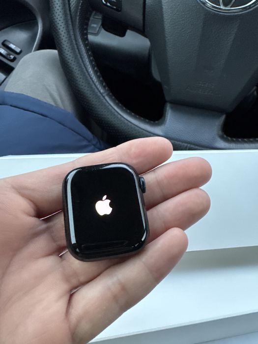 Apple watch series 8