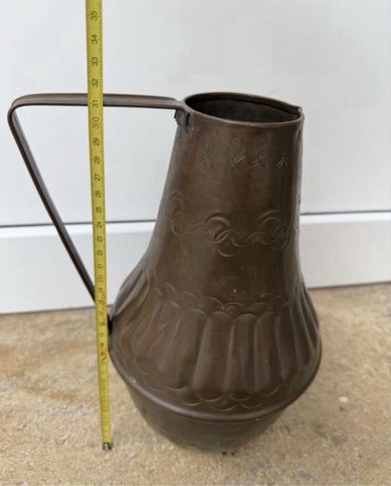 Vas/carafa/ulcior din cupru/ vechi 31 cm
