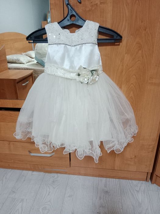 Продам новогодние платешки.