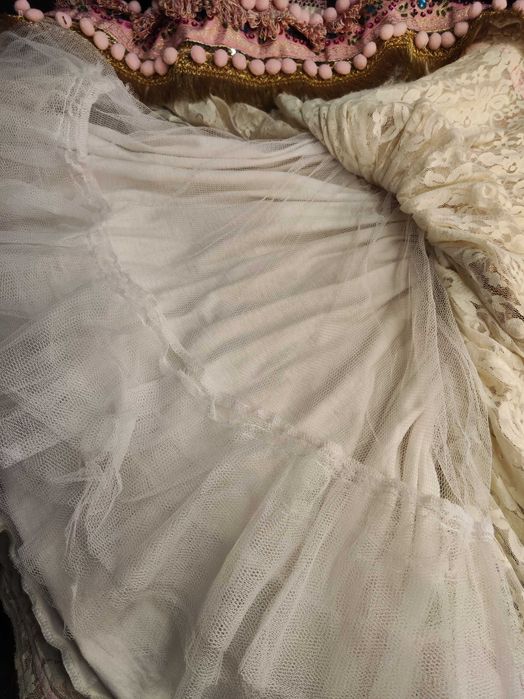 Rochie unicat făcută pe comandă, stil Boho-Chic, lucrată manual