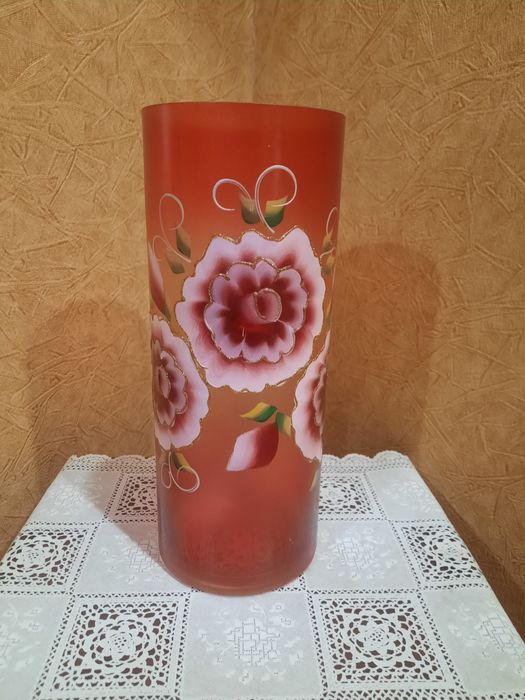 Редкость! Большая, очень красивая, яркая винтажная ваза. Ручная роспис