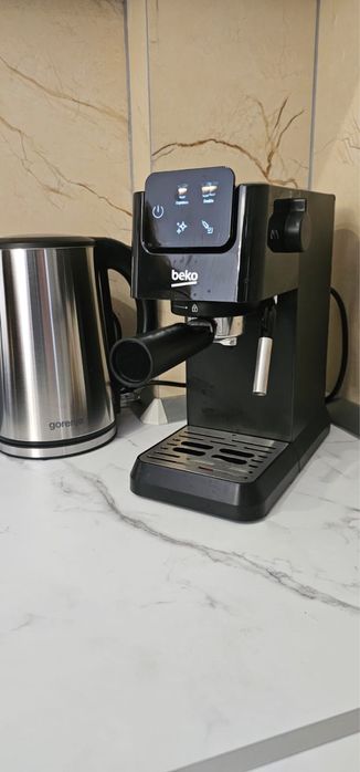 Vand garsoniera mobilata si utilata