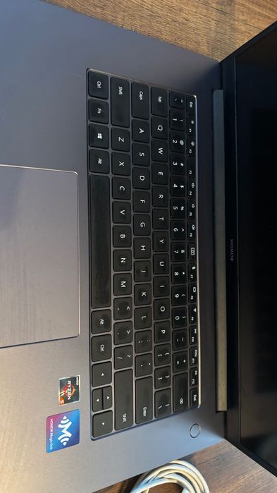 Honor MagicBook 15 R5-3500U/8GB/256GB