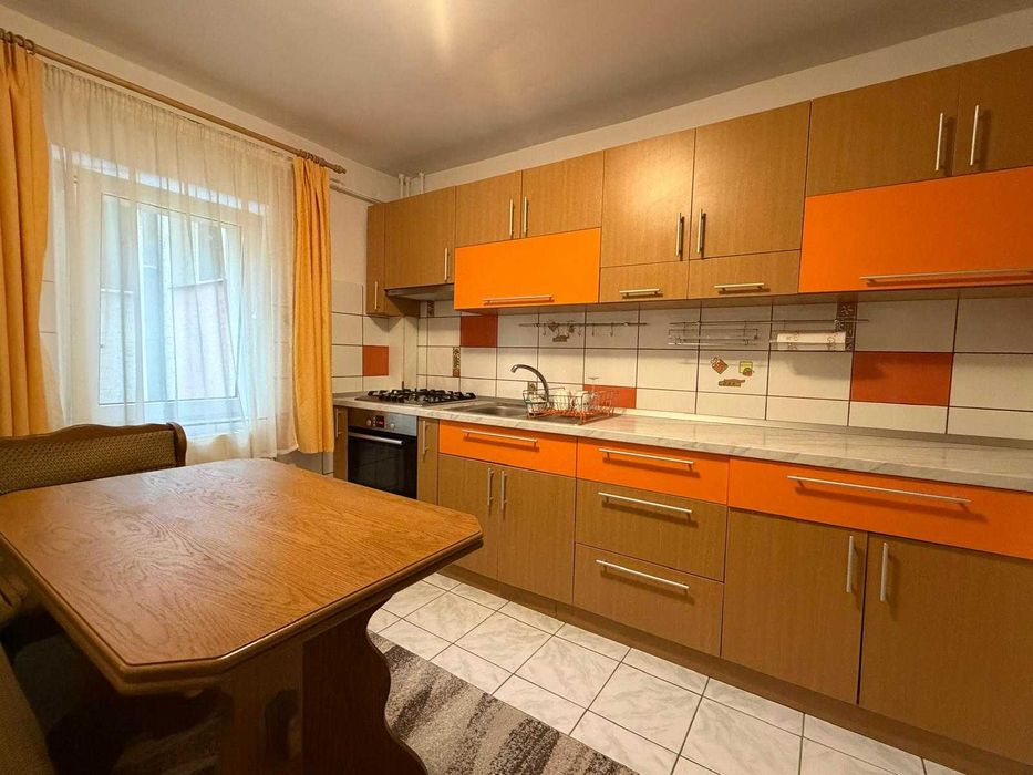 Apartament la PRIMA închiriere in Obcini, 3 camere decomandate, mobilat/utilat complet, vedere spre parc