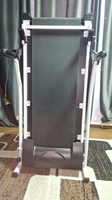 беговая дорожка очень компактная