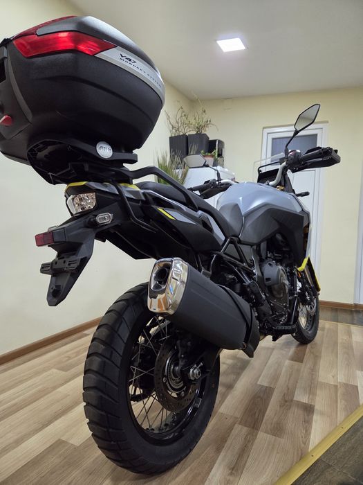 Vând Suzuki V-strom 800de