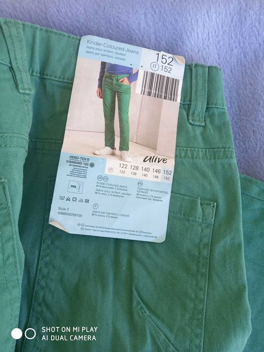 Нови панталони размер 140,146,152см.