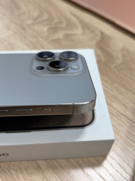 iphone 15 ProMax  Natural Titanium