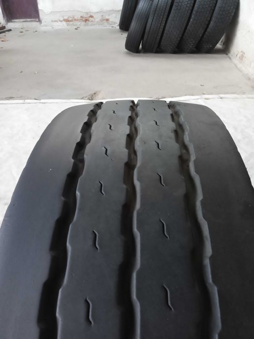 1 тежкотоварна гума за ремарке 265/70R19.5 Goodyear RHT2 143/141J FRT