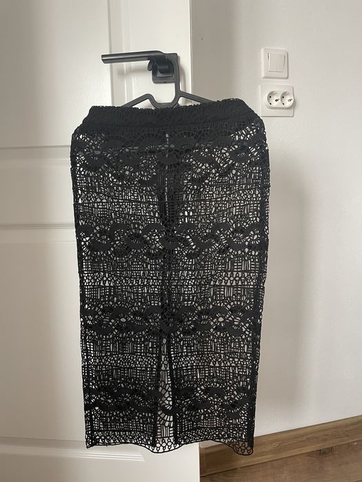 Fusta neagră Bardot mărimea 36 midi valorează €95