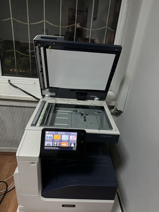 Принтер Xerox C7120