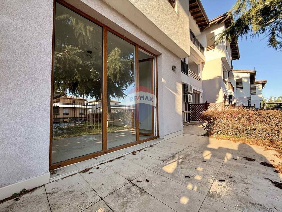 Продава се Тристаен апартамент в с. Рогачево, Област Добрич - 100 кв.м за 551 €/кв.м - Снимка #10