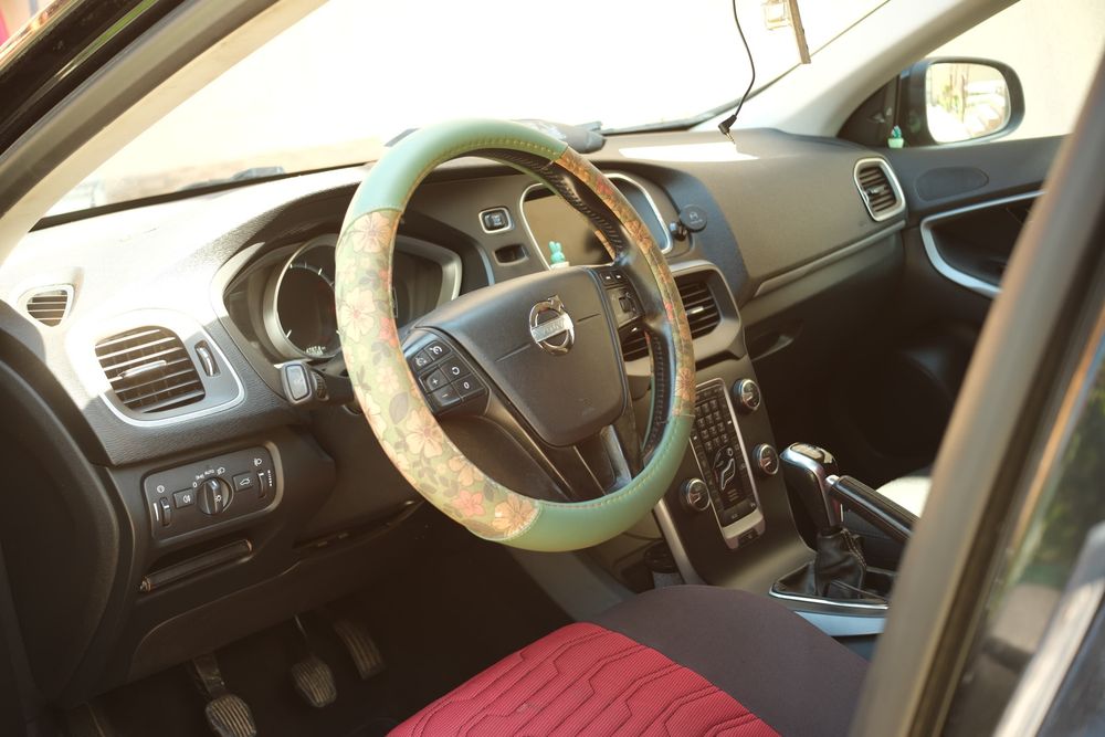 Volvo v40 1.6d 2013