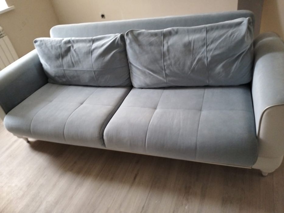 Диван в хорошем состоянии