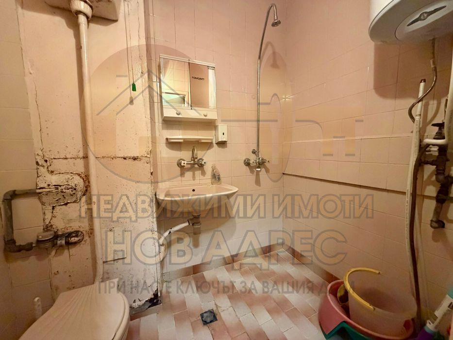 Тристаен Апартамент , Изцяло Южен , Среден Етаж гр. Търговище кв. Запад 3