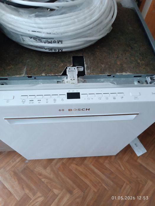 Съдомиялна за полувграждане bosch