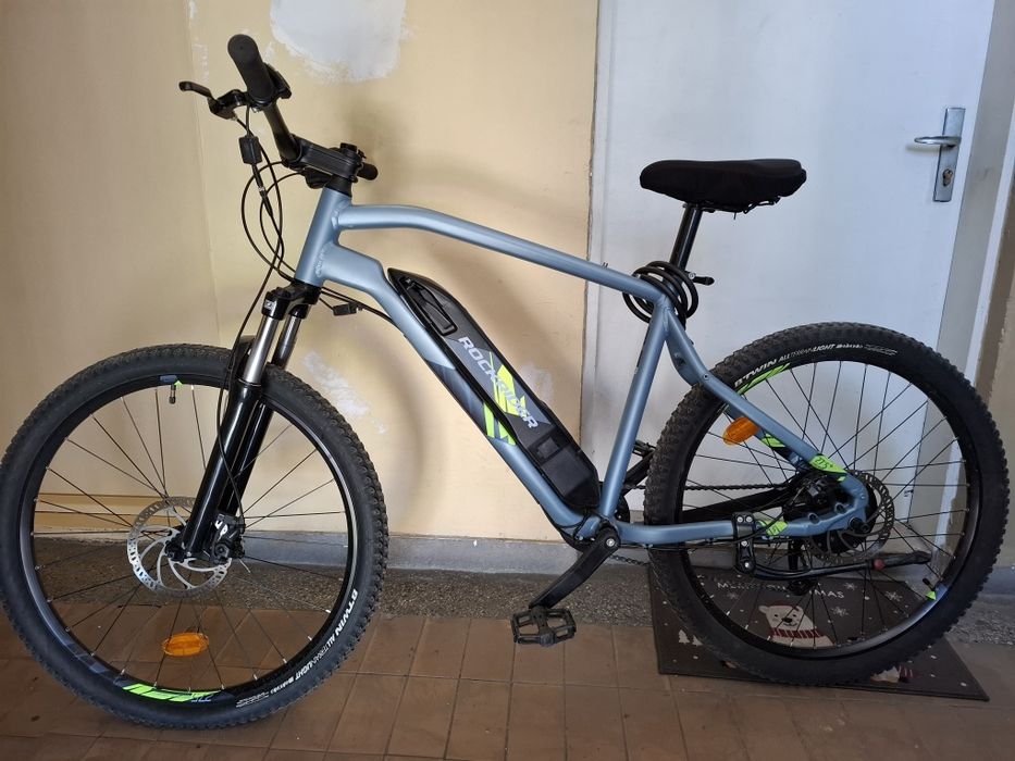 Rockrider E-ST100 електрическо колело