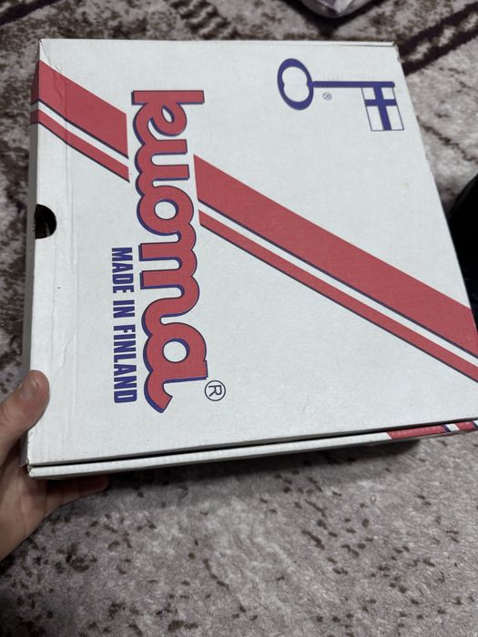 Продам детские сапоги