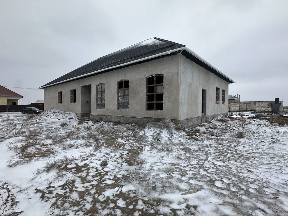 Гигантта толық бітпеген үй сатылады
