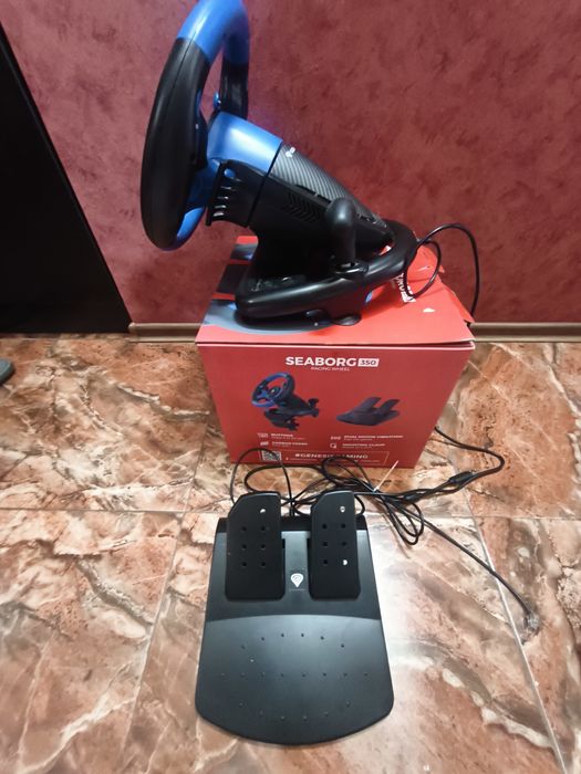 Геймърски волан с педали