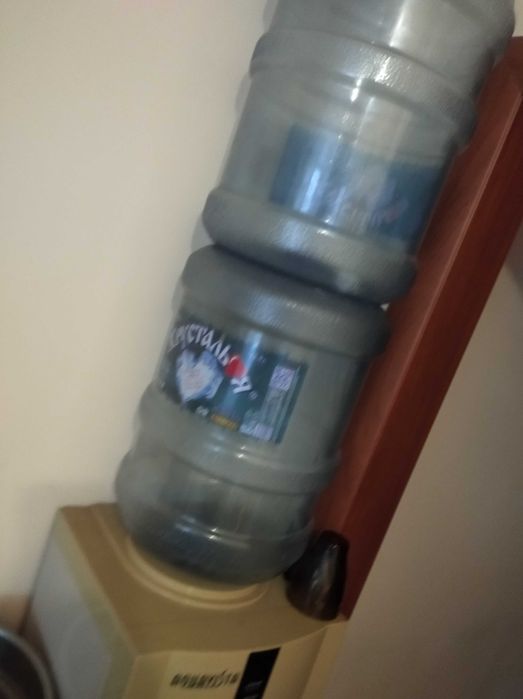 Кулер для воды  б/у